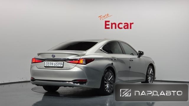 Lexus ES300h