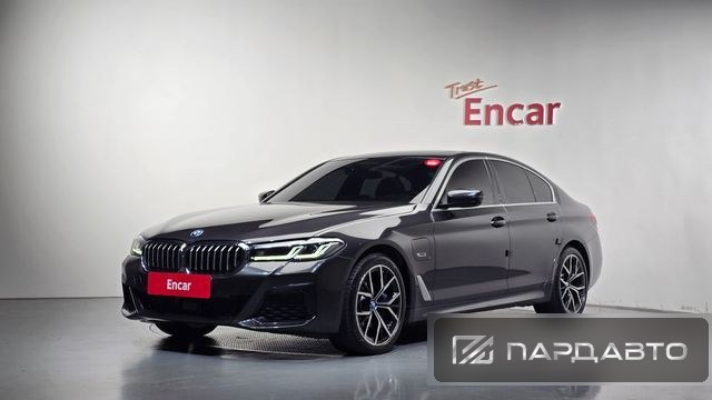 BMW 5 Series (G30)