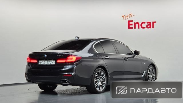 BMW 5 Series (G30)