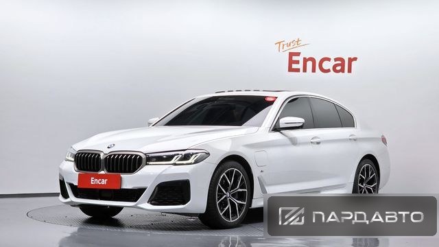 BMW 5 Series (G30)