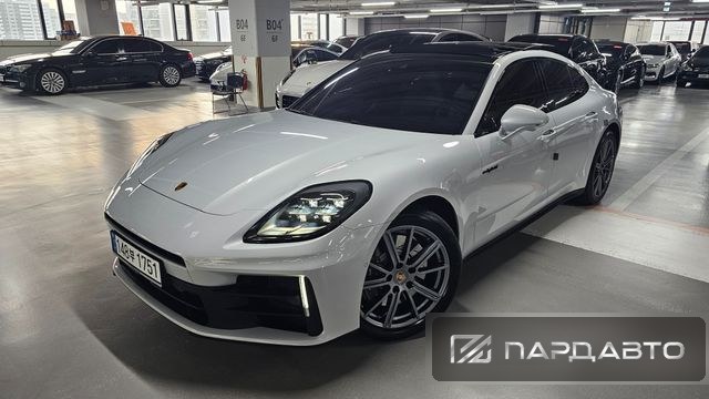 Porsche Panamera (976)