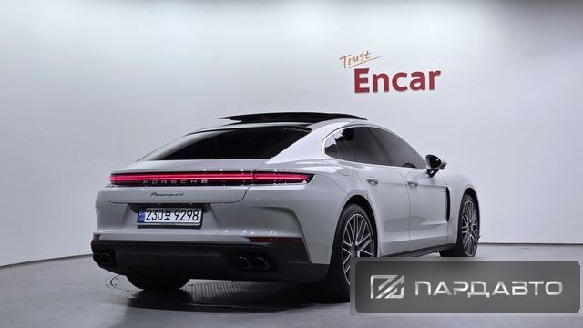 Porsche Panamera (976)