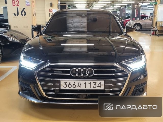 Audi A8 (D5)
