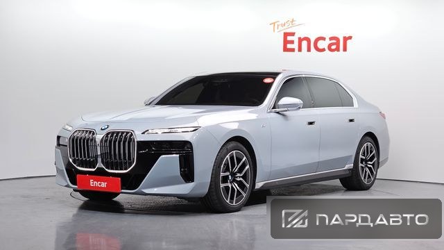 BMW 7 Series (G70)