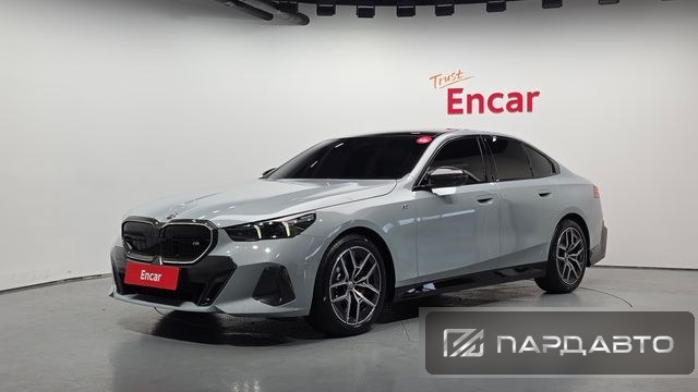 BMW 5 Series (G60)
