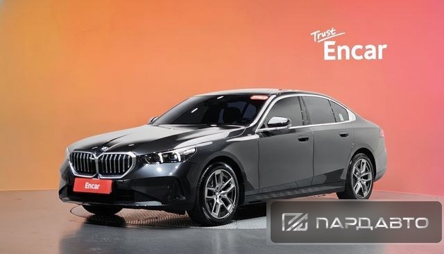 BMW 5 Series (G60)