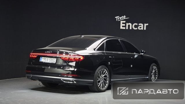 Audi A8 (D5)