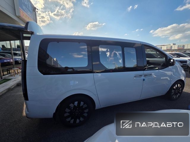 Hyundai Staria (US4)