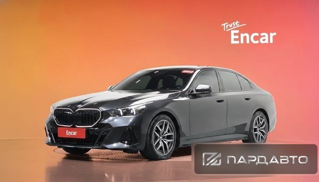 BMW 5 Series (G60)