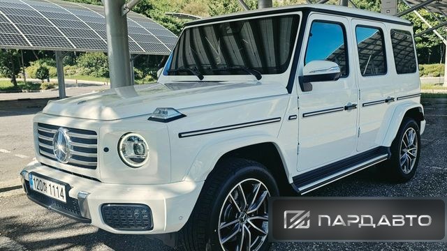 Mercedes-Benz G-Class (W465)