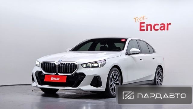 BMW 5 Series (G60)