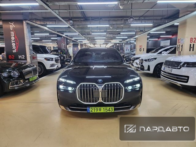 BMW 7 Series (G70)