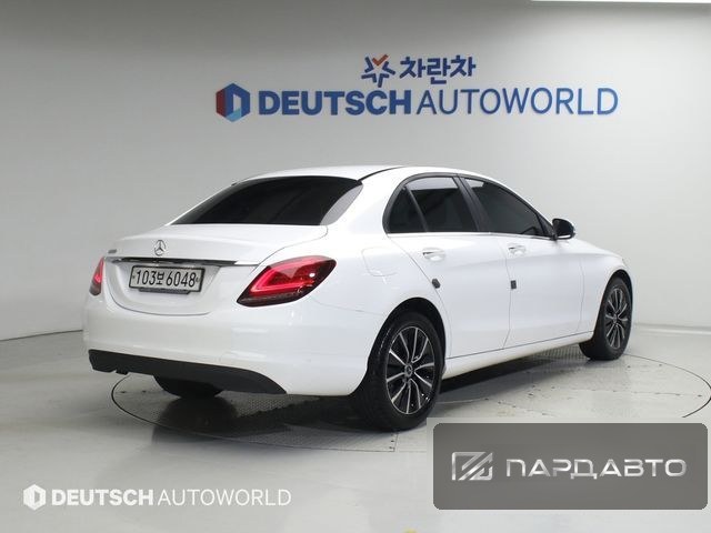 Mercedes-Benz C-Class (W205)