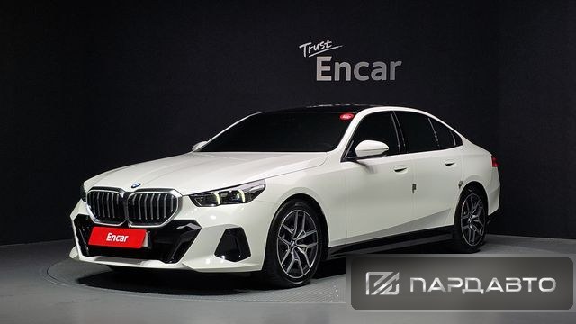 BMW 5 Series (G60)