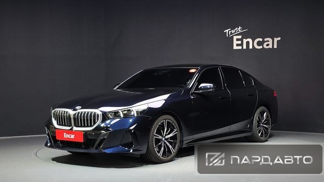 BMW 5 Series (G60)