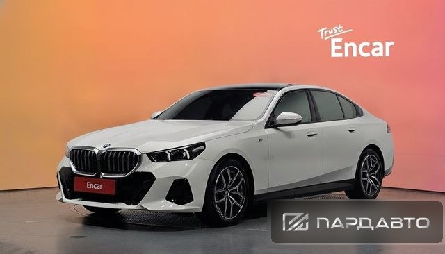 BMW 5 Series (G60)