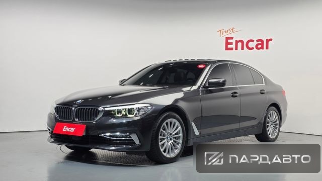 BMW 5 Series (G30)