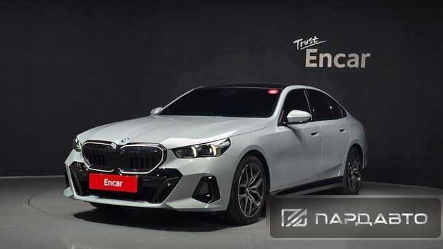 BMW 5 Series (G60)