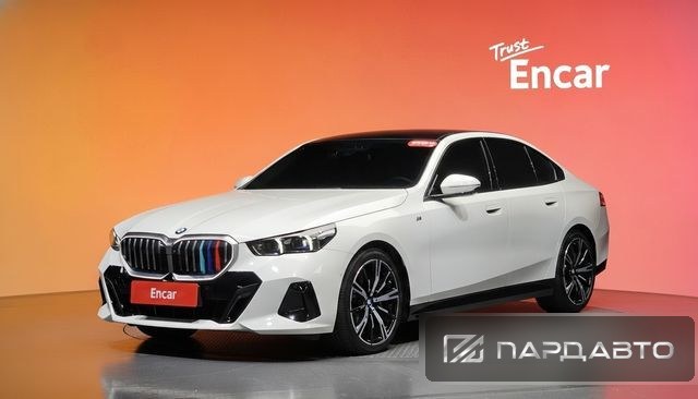 BMW 5 Series (G60)