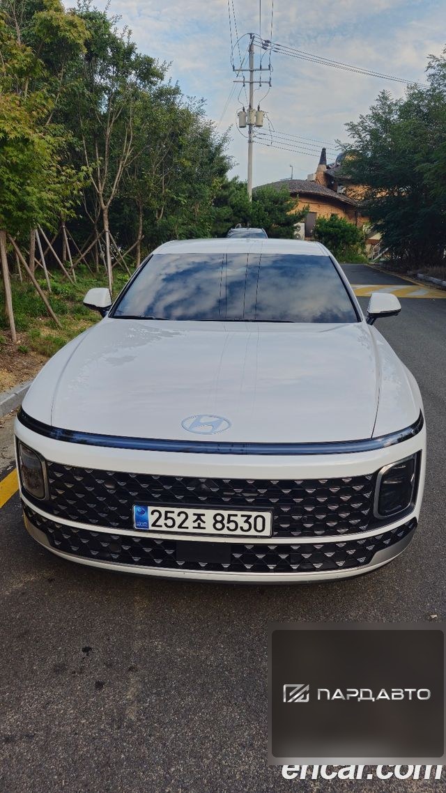 Hyundai Grandeur (GN7)