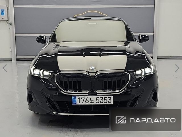BMW 5 Series (G60)