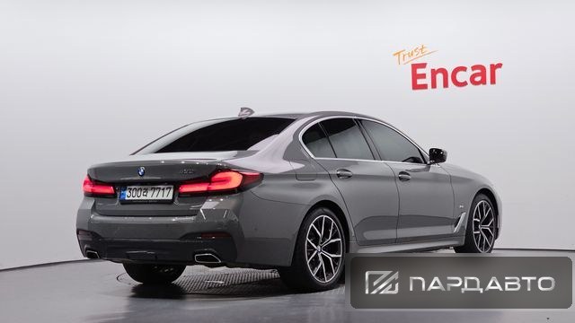 BMW 5 Series (G30)