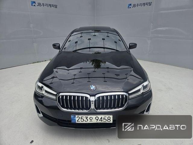 BMW 5 Series (G30)