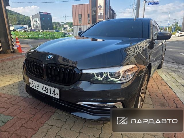 BMW 5 Series (G30)