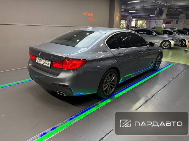 BMW 5 Series (G30)