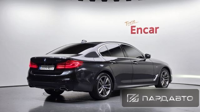 BMW 5 Series (G30)