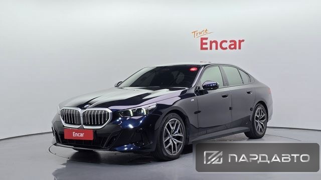 BMW 5 Series (G60)