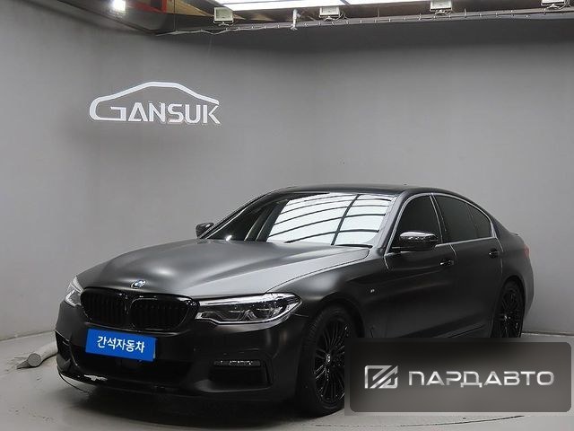 BMW 5 Series (G30)