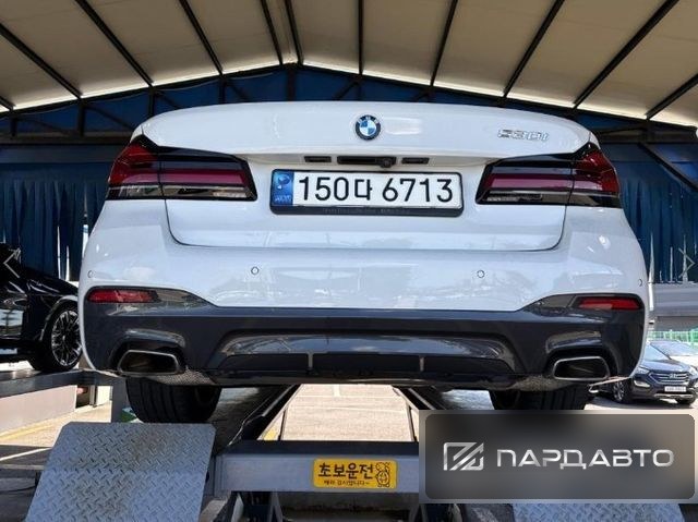 BMW 5 Series (G30)