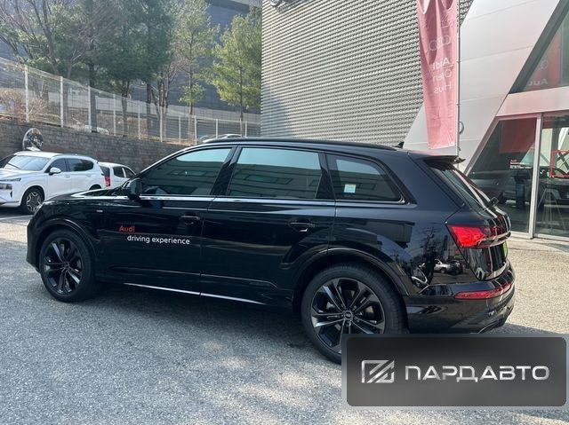 Audi Q7 (4M)