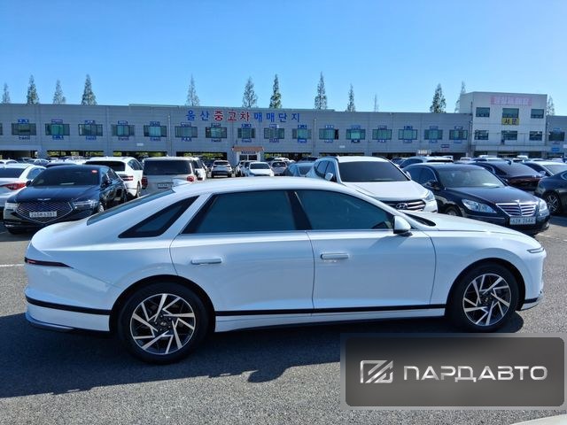 Hyundai Grandeur (GN7)