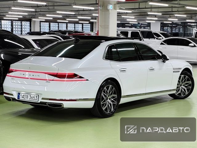 Genesis G90 (RS4)