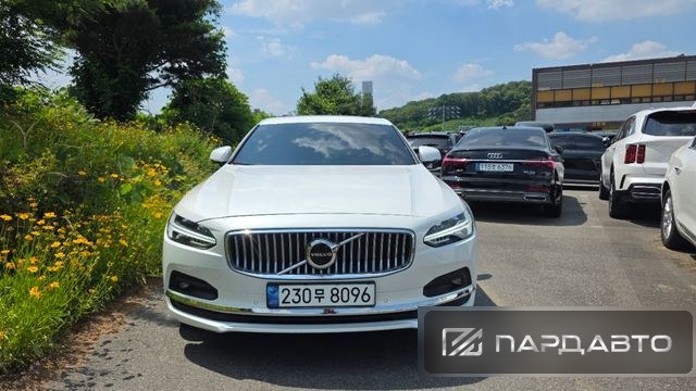 Volvo S90
