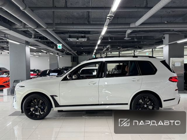 BMW X7 (G07)
