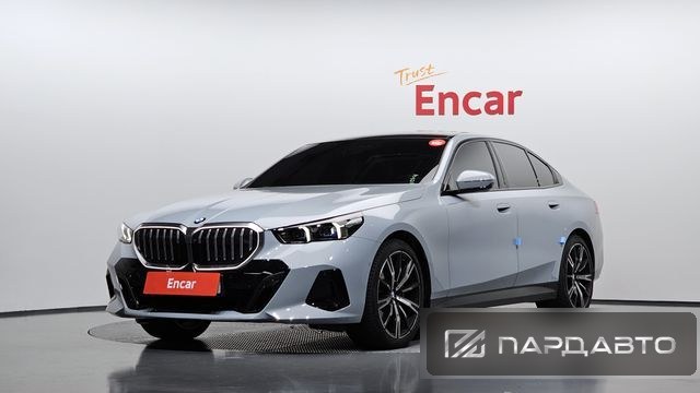 BMW 5 Series (G60)