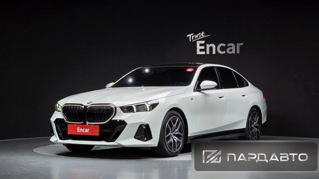 BMW 5 Series (G60)
