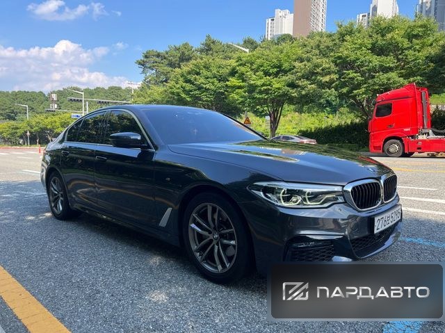 BMW 5 Series (G30)