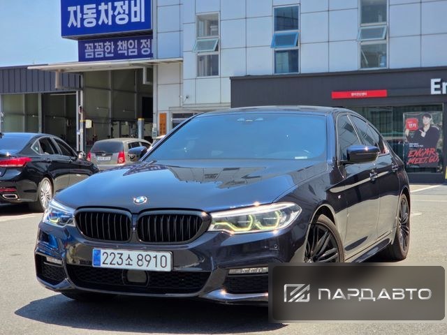 BMW 5 Series (G30)