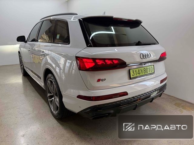 Audi Q7 (4M)
