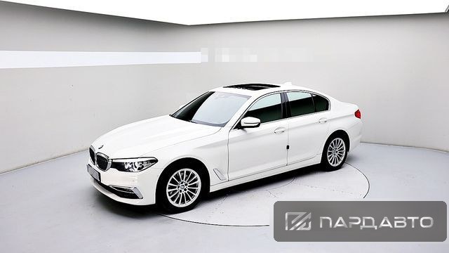BMW 5 Series (G30)