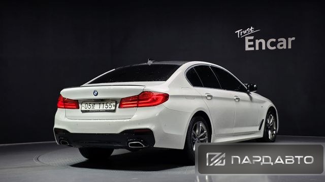 BMW 5 Series (G30)