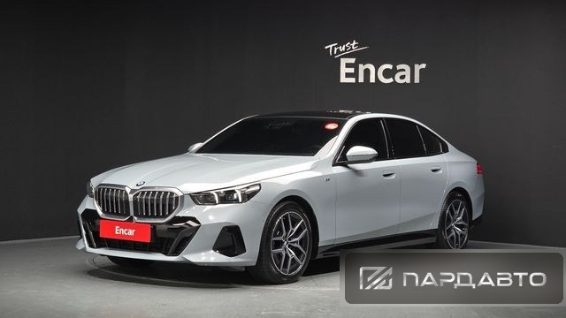 BMW 5 Series (G60)
