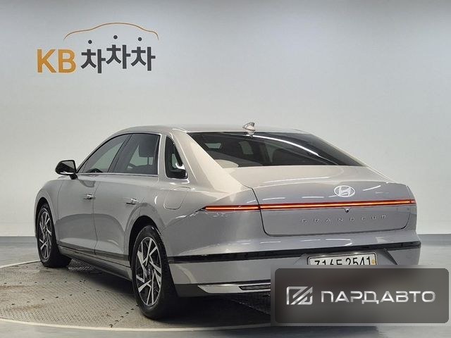 Hyundai Grandeur (GN7)