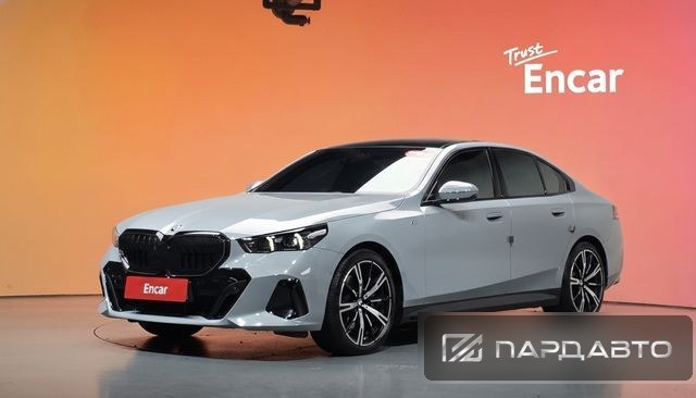 BMW 5 Series (G60)