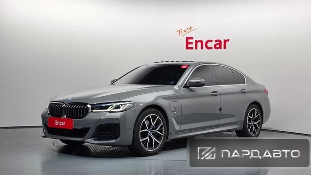 BMW 5 Series (G30)