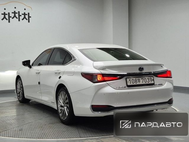 Lexus ES300h
